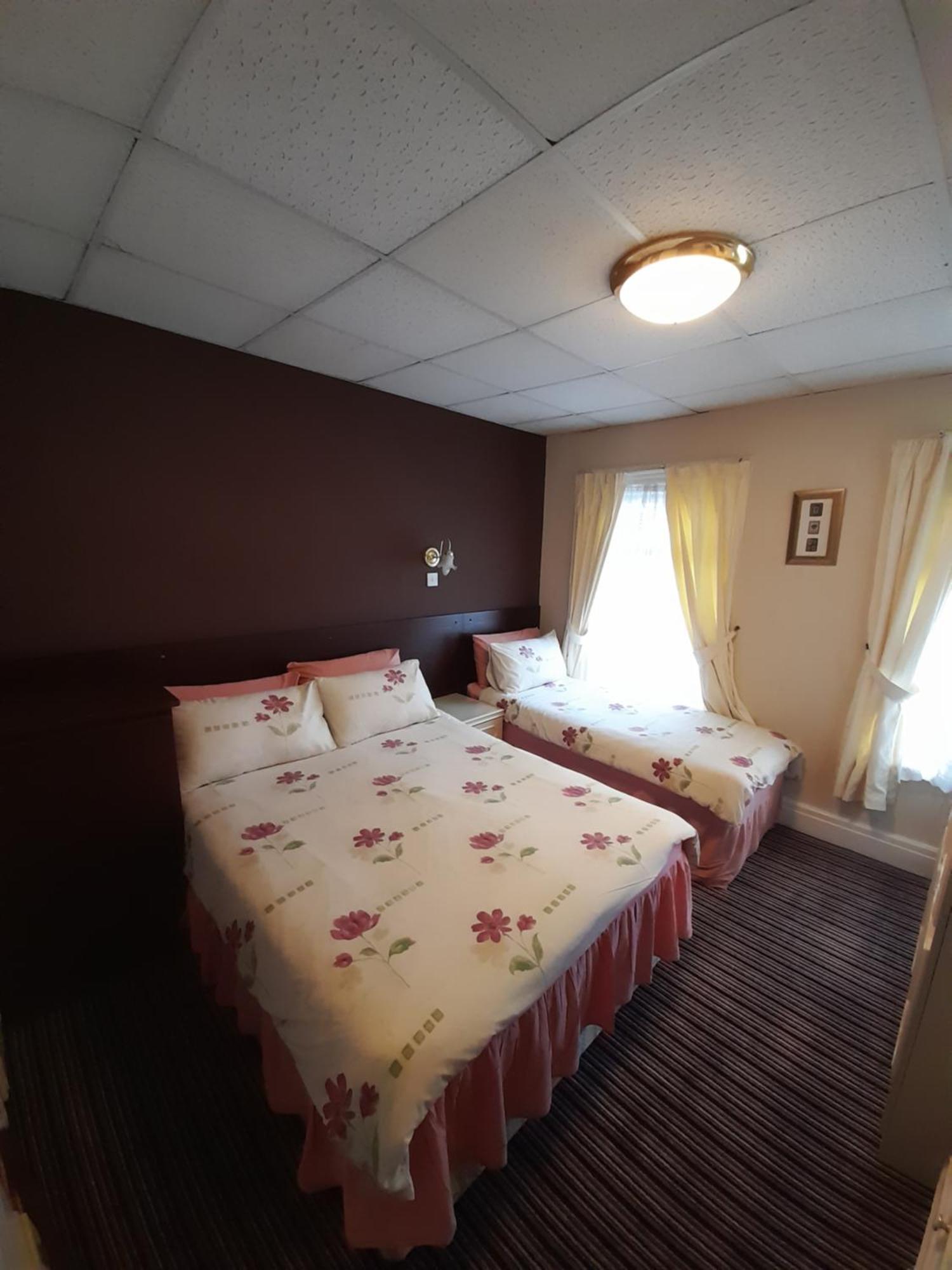 Albion Hotel - Blackpool — Photos 1